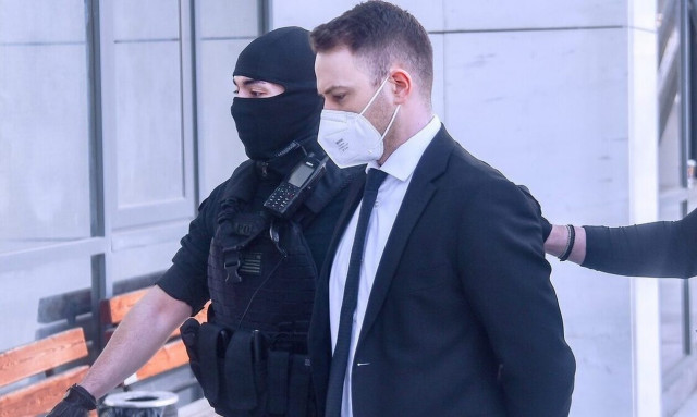 Μπάμπης Αναγνωστόπουλος: Για «προσωπικούς λόγους» παραιτήθηκε από τη δίκη, λέει ο δικηγόρος του