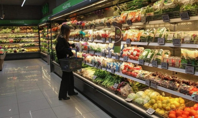 Ποια η πολιτική της ΝΔ, του ΠΑΣΟΚ και του ΣΥΡΙΖΑ για το ΦΠΑ στα τρόφιμα