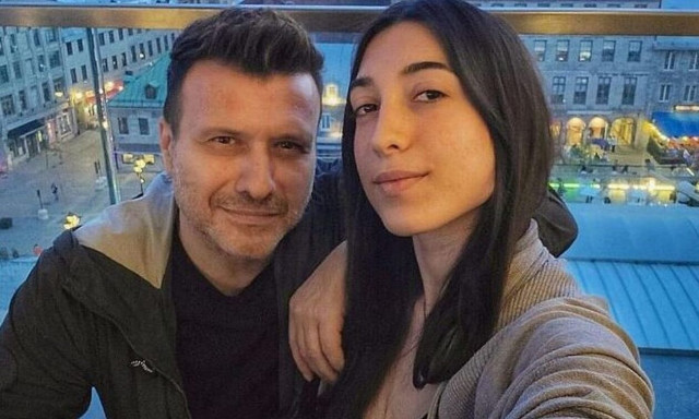 Γιάννης Πλούταρχος: «Είναι κάτι σαν κατεστημένο να τραγουδάμε οικογενειακώς και όλοι μαζί»