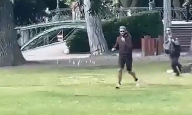 Μακελειό στη Γαλλία: Το προφίλ του δράστη εξετάζουν οι Αρχές - Η διαδρομή του μέχρι τo Ανεσί