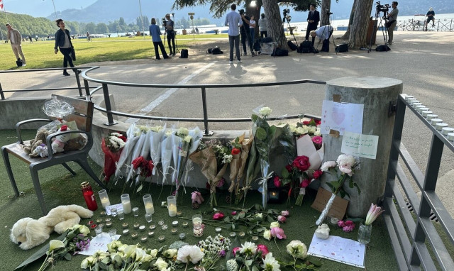 Επίθεση στη Γαλλία: Δύο παιδιά σε κρίσιμη κατάσταση - Ο Μακρόν στο πλευρό των θυμάτων