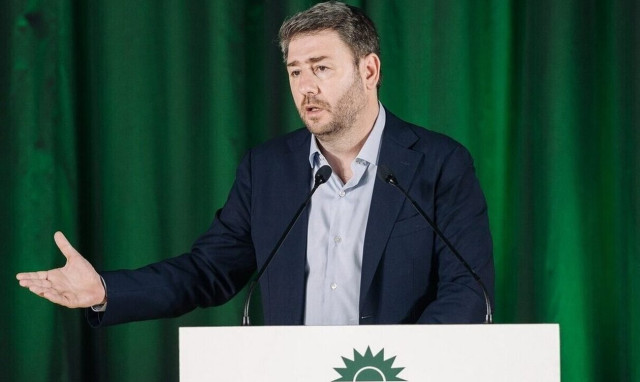 PASOK's Androulakis: The Greek people deserve more