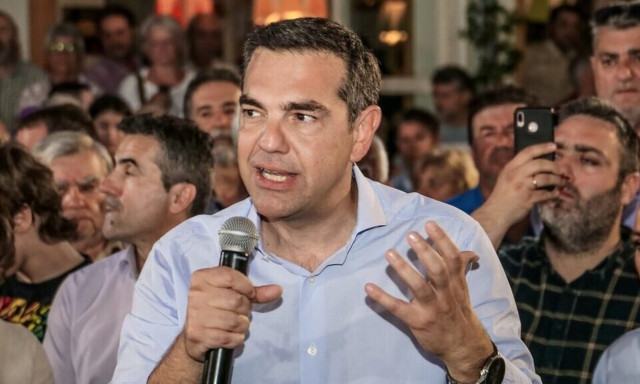 SYRIZA leader Tsipras touring Magnesia as part of pre-election campaign