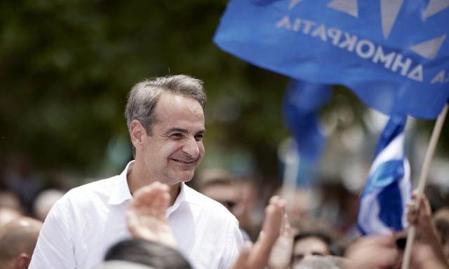 Ο Μητσοτάκης ψάχνει ποσοστά «καύσωνα» για την θερινή κάλπη