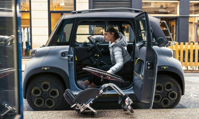 Το Citroen Ami διευκολύνει τη μετακίνηση ατόμων με ειδικές ανάγκες