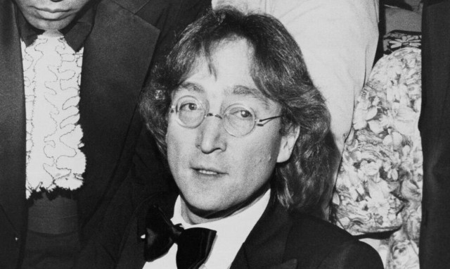 «Δεύτερος σκοπευτής» πίσω από τη δολοφονία του Τζον Λένον: Νέα στοιχεία