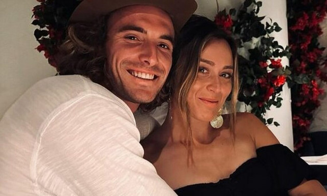 Στέφανος Τσιτσιπάς - Paula Badosa: Το γλεντάνε αλά ελληνικά στο Ντουμπάι σπάζοντας πιάτα