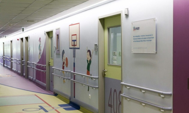 Massive hairball weighing 700 grams removed from girl's stomach