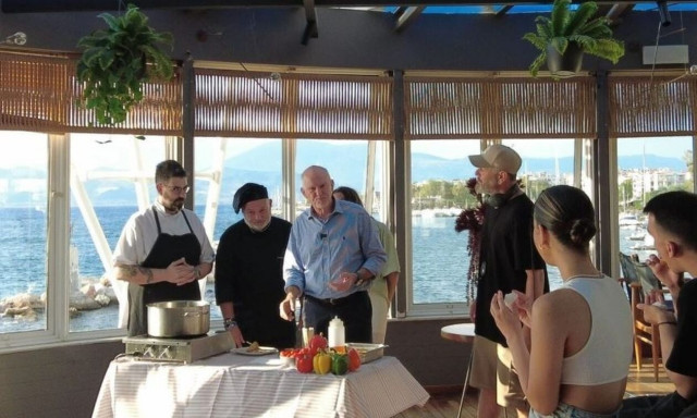 Γιώργος Παπανδρέου: Έτοιμος για… Masterchef – Έγινε κριτής μαγειρικής στην Πάτρα