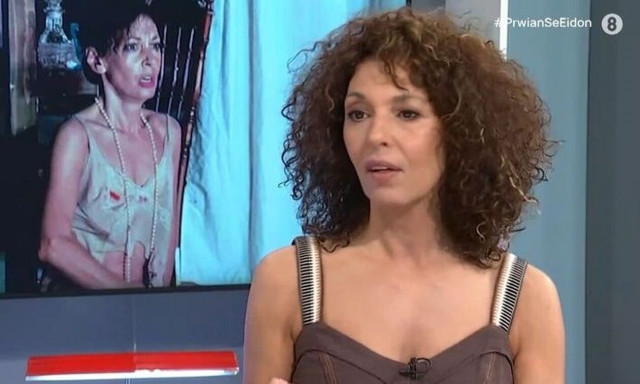 Δήμητρα Παπαδήμα: «Όταν πληρώνομαι, κρεμώ τα πενηντάευρα στα μανταλάκια για να αεριστούν»