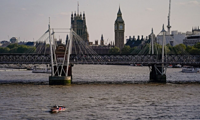 Μεγάλη Βρετανία: Ανάκαμψη της οικονομίας – Ανάπτυξη ύψους 0.2% τον Απρίλιο