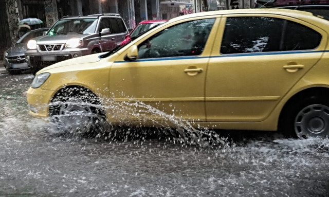 Καιρός – Κλέαρχος Μαρουσάκης: Ασυνήθιστο για την εποχή «κύμα» κακοκαιρίας