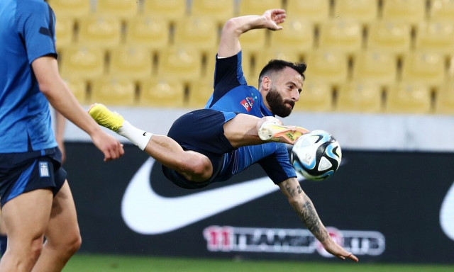 Προκριματικά Euro 2024: Κανονικά το Ελλάδα – Ιρλανδία, παρά το τριήμερο εθνικό πένθος