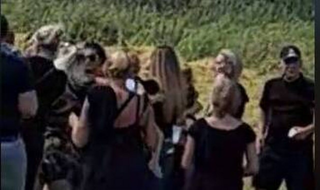 Βέλγιο: 45χρονος «έστησε» την κηδεία του για να έρθει πιο κοντά με τους συγγενείς του