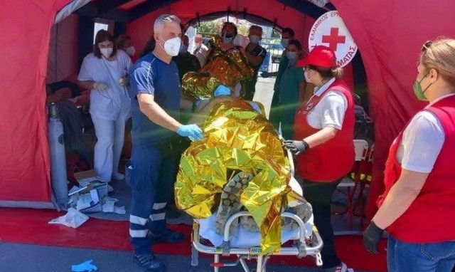 Ο Ελληνικός Ερυθρός Σταυρός συνδράμει τα θύματα του τραγικού ναυαγίου στην Πύλο