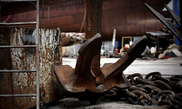 Πέραμα: Εργατικό ατύχημα σε ναυπηγείο - Στο νοσοκομείο 27χρονος