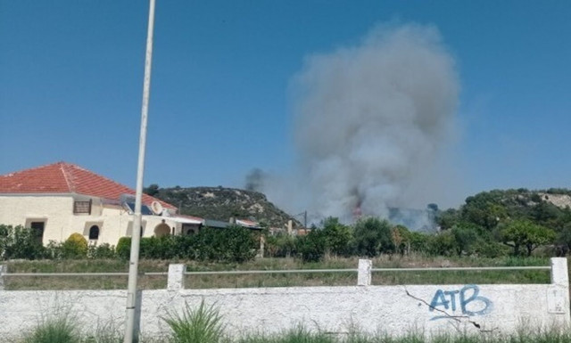 Οριοθετήθηκε η φωτιά στη Ρόδο - Δεν κινδύνευσαν σπίτια