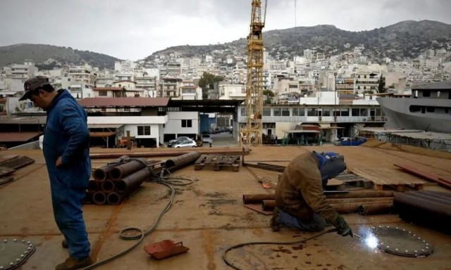 Πέραμα: Σοβαρός τραυματισμός εργαζομένου στα ναυπηγεία