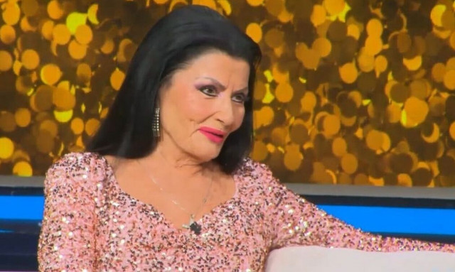 Ζωζώ Σαπουντζάκη: Έτσι έπαθε το ατύχημα μέσα στο σπίτι – «Έχασα το κέφι μου»