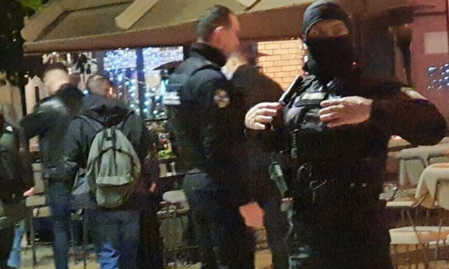 Προφυλακιστέοι οι εκβιαστές των νοτίων προαστίων - «Τους δέρναμε για... προσωπικές διαφορές»