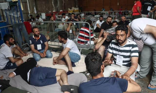 Ναυάγιο στην Πύλο: Προθεσμία να απολογηθούν τη Δευτέρα ζήτησαν οι 9 συλληφθέντες ως διακινητές