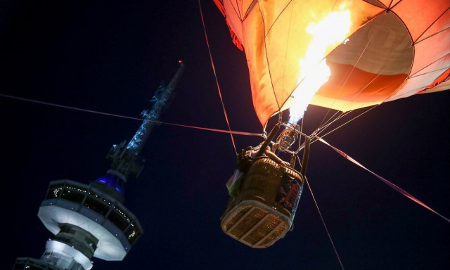 Κρήτη: Ο ουρανός στο Οροπέδιο Λασιθίου γέμισε με αερόστατα