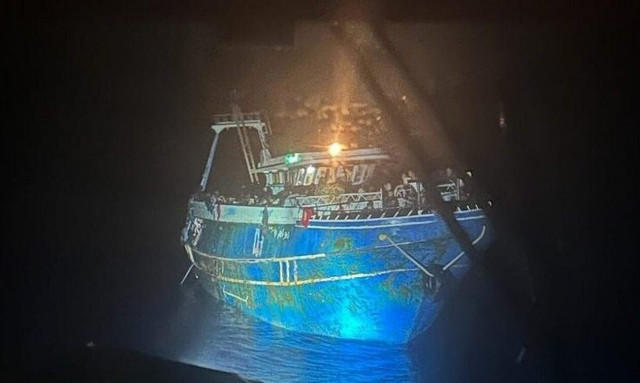 Πύλος: Τρισάθλιες οι συνθήκες στο πλοίο που ναυάγησε - «Μας έδιναν βρώμικο νερό», λέει διασωθείς