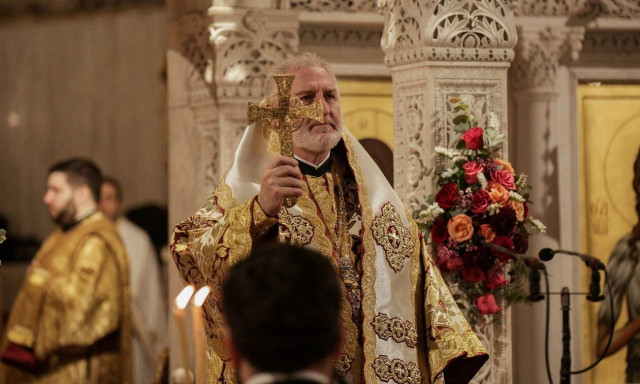 Γιορτή του Πατέρα - Αρχ. Ελπιδοφόρος: Να τιμήσουμε και τους πνευματικούς μας πατέρες, τους κληρικούς