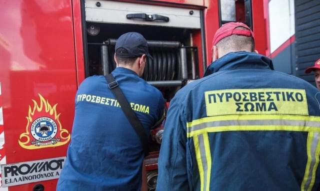 Συναγερμός στην Πυροσβεστική για φωτιά στον Νέο Κόσμο