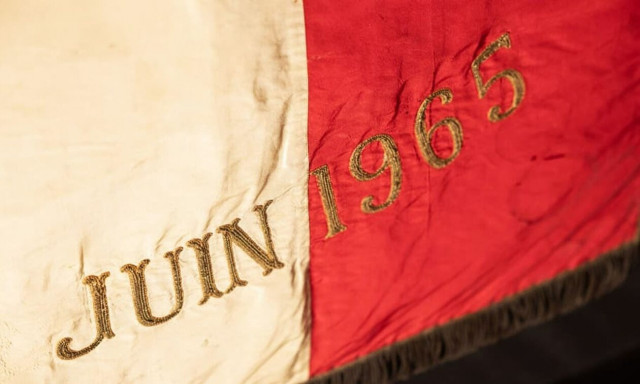 Πόσο λέτε πως πωλήθηκε μία σημαία τερματισμού του Le Mans;