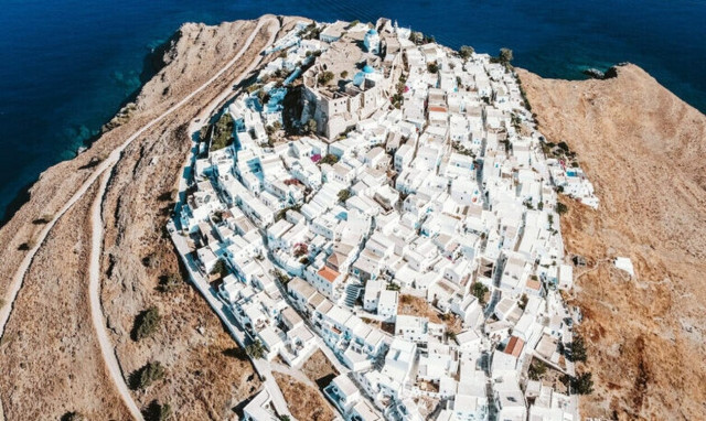 Δημοσίευμα της Observer υμνεί τις ομορφιές της Αστυπάλαιας - «Το κόσμημα του Αιγαίου»