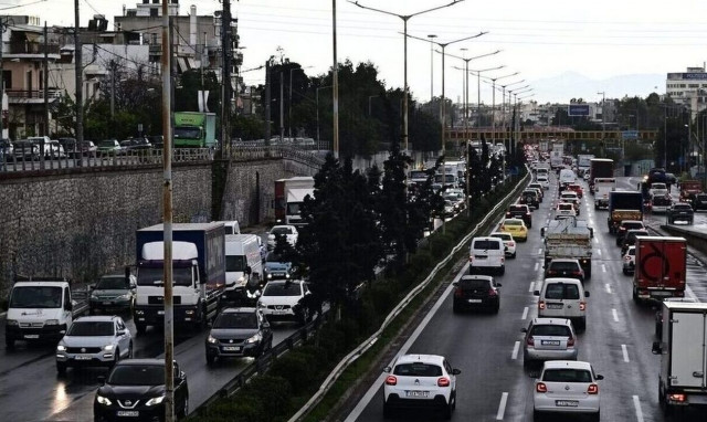 Τροχαίο στην Αττική Οδό, μετά την έξοδο Λαμίας - Κυκλοφοριακά προβλήματα