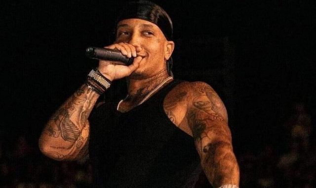 Light για Νότη Σφακιανάκη: Μεγάλος άνθρωπος είναι, να πάει να φυτεύσει καμιά τομάτα, κανένα ραπανάκι