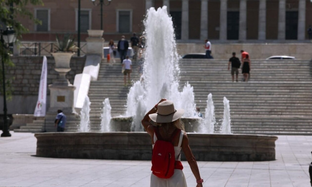 Καιρός: Μίνι καύσωνας με 37αρια μέχρι το Σάββατο - Οι πιο θερμές περιοχές της χώρας