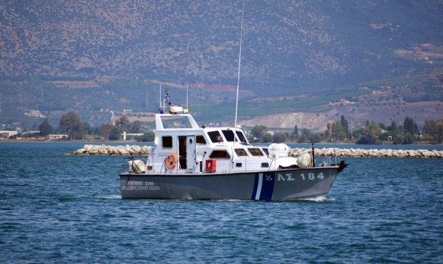 Κως: Καταδίωξη σκάφους με μετανάστες – Σύλληψη διακινητών
