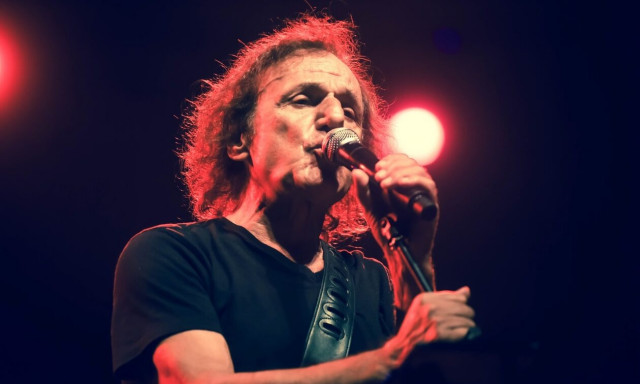 Βασίλης Παπακωνσταντίνου: Γενέθλια για τον «αιώνιο έφηβο» - Γίνεται 73!