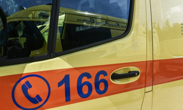 Κρήτη: Τροχαίο με σύγκρουση δύο ΙΧ στη Σητεία - Τραυματίστηκαν τρία άτομα