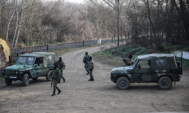 Νέος συναγερμός στον Έβρο - Πάνω από 100 μετανάστες εντοπίστηκαν σε νησίδα