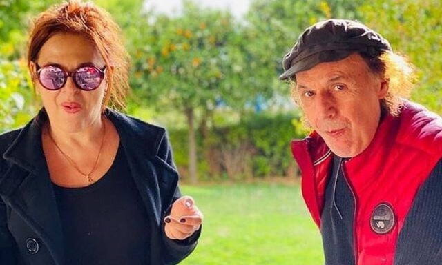 Βασίλης Παπακωνσταντίνου: Η Ελένη Ράντου του έκανε έκπληξη στη σκηνή