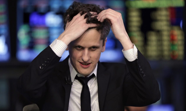 «Βόμβα» 1 τρισ. δολ. απειλεί τη Wall Street – Άγριο σορτάρισμα στις αμερικανικές μετοχές