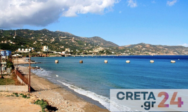 Ηλικιωμένοι κολυμπούν σε θάλασσα με λύματα νομίζοντας ότι πρόκειται για… ιαματικά νερά!