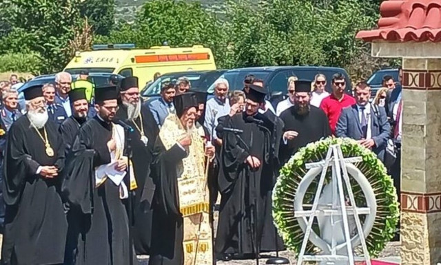 Τρισάγιο στα Τέμπη για τα θύματα τέλεσε ο Οικουμενικός Πατριάρχης Βαρθολομαίος
