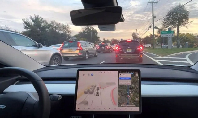 Οι οδηγοί θέλουν περισσότερη ασφάλεια και λιγότερη αυτόνομη οδήγηση