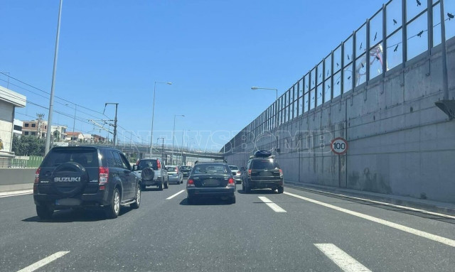 Κίνηση: Για μπάνιο στη θάλασσα οι Αθηναίοι λίγο πριν τις κάλπες - Ποιοι δρόμοι έχουν πρόβλημα