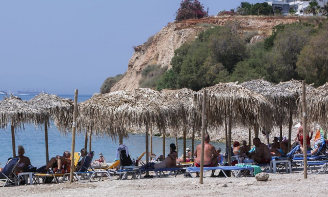 Θεσσαλονίκη: Η μάχη της ξαπλώστρας - «Ψηφίζουν» παραλία αντί για εκλογές