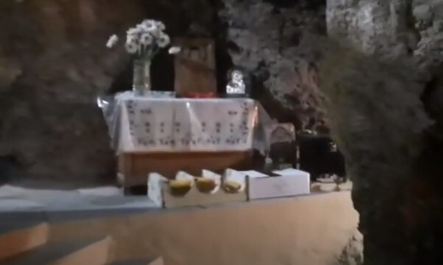 Στην σκήτη του Ρεθεμνιώτη που αγίασε στη Νύβριτο