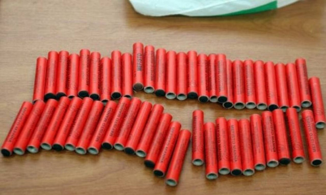 Χανιά: Παρέα ανηλίκων… βομβάρδισε με κροτίδες το σπίτι ενός 42χρονου