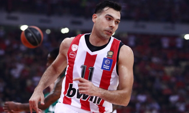 Μεγάλη πρόταση Φενέρμπαχτσε για Σλούκα