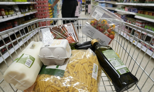 Kαλπάζει ο πληθωρισμός στη Βρετανία