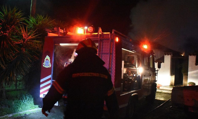 Αττική: Ένας τραυματίας από φωτιά σε διαμέρισμα στους Αγίους Αποστόλους Ωρωπού